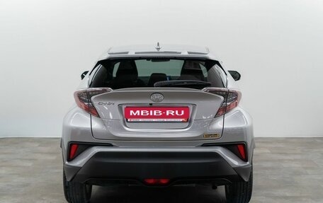 Toyota C-HR I рестайлинг, 2017 год, 1 849 000 рублей, 5 фотография