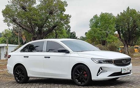 Geely Emgrand, 2022 год, 910 000 рублей, 3 фотография