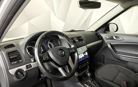 Skoda Yeti I рестайлинг, 2016 год, 1 029 000 рублей, 18 фотография