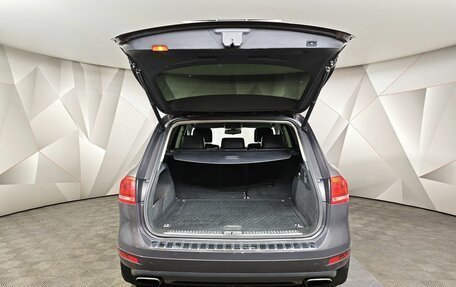 Volkswagen Touareg III, 2011 год, 1 279 000 рублей, 12 фотография