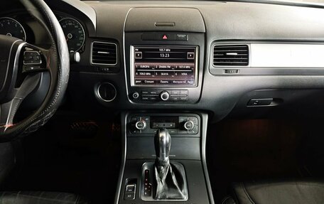 Volkswagen Touareg III, 2011 год, 1 279 000 рублей, 15 фотография