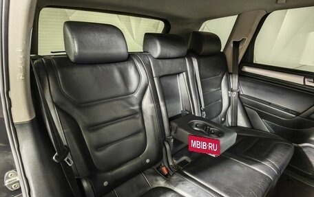 Volkswagen Touareg III, 2011 год, 1 279 000 рублей, 17 фотография