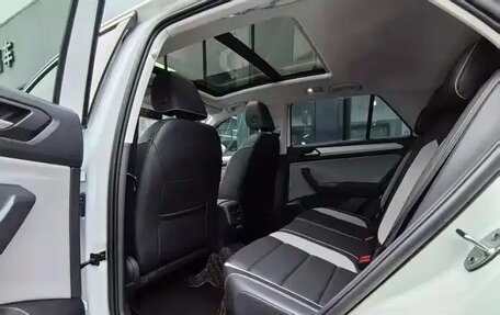 Volkswagen T-Roc I, 2023 год, 1 985 011 рублей, 11 фотография