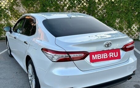 Toyota Camry, 2019 год, 2 780 000 рублей, 8 фотография