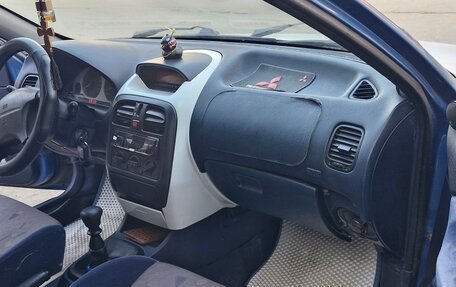Mitsubishi Carisma I, 1999 год, 170 000 рублей, 7 фотография