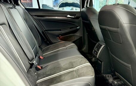 Volkswagen Golf VIII, 2022 год, 1 900 000 рублей, 15 фотография