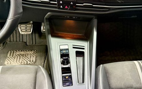 Volkswagen Golf VIII, 2022 год, 1 900 000 рублей, 20 фотография