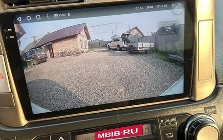 Toyota Land Cruiser Prado 150 рестайлинг 2, 2011 год, 3 100 000 рублей, 4 фотография