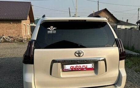 Toyota Land Cruiser Prado 150 рестайлинг 2, 2011 год, 3 100 000 рублей, 12 фотография