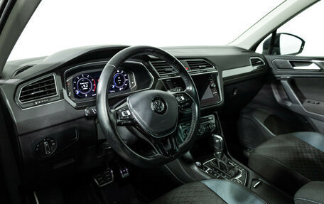 Volkswagen Tiguan II, 2019 год, 2 499 700 рублей, 12 фотография