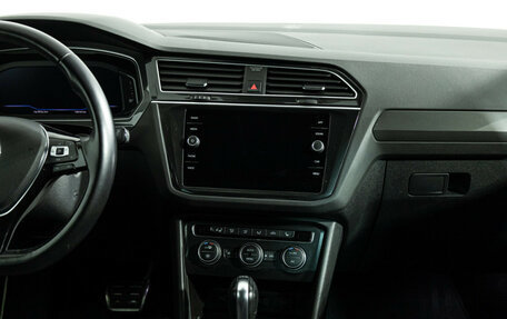 Volkswagen Tiguan II, 2019 год, 2 499 700 рублей, 15 фотография
