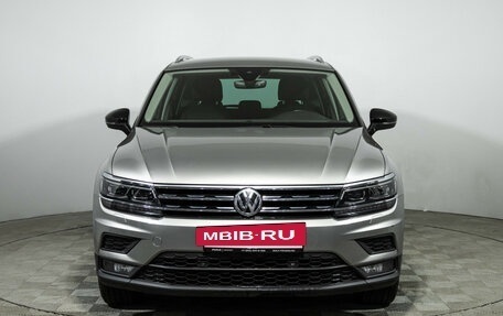 Volkswagen Tiguan II, 2019 год, 2 499 700 рублей, 2 фотография