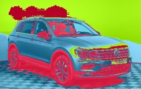 Volkswagen Tiguan II, 2019 год, 2 499 700 рублей, 3 фотография