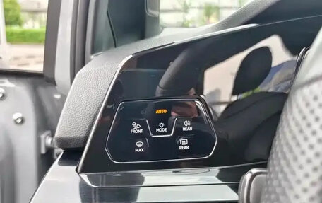 Volkswagen Golf VIII, 2023 год, 1 500 100 рублей, 8 фотография