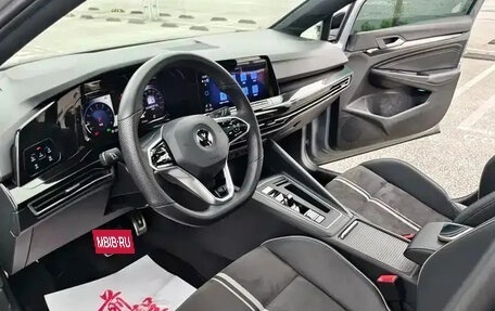 Volkswagen Golf VIII, 2023 год, 1 500 100 рублей, 13 фотография