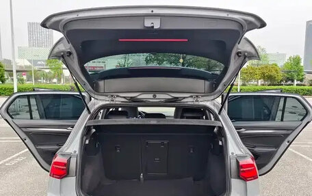 Volkswagen Golf VIII, 2023 год, 1 500 100 рублей, 22 фотография