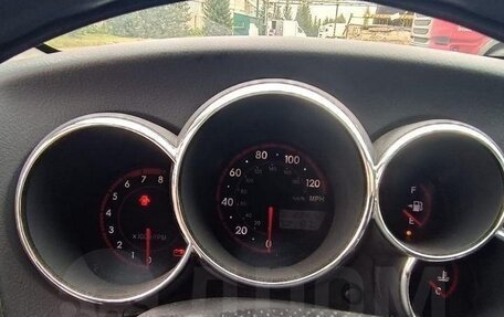 Pontiac Vibe II, 2005 год, 650 000 рублей, 3 фотография