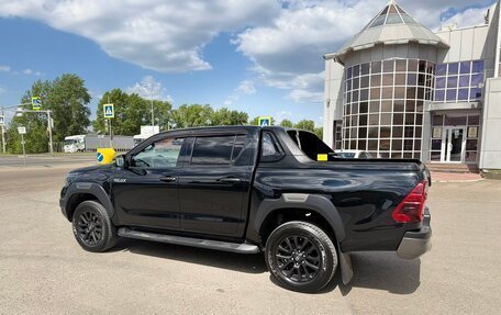 Toyota Hilux VIII, 2020 год, 4 150 000 рублей, 8 фотография