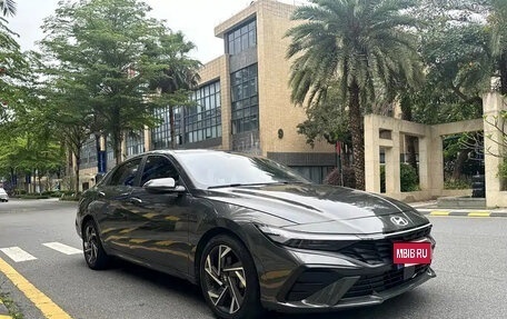 Hyundai Elantra, 2023 год, 1 300 000 рублей, 2 фотография
