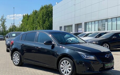Chevrolet Cruze II, 2013 год, 670 000 рублей, 3 фотография