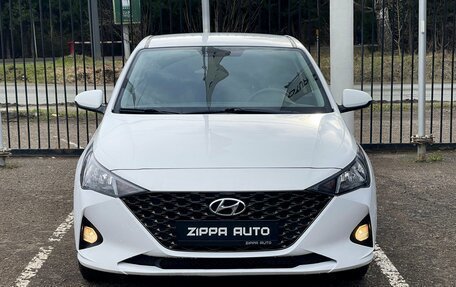 Hyundai Solaris II рестайлинг, 2021 год, 1 645 000 рублей, 2 фотография