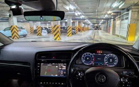 Volkswagen Golf VII, 2017 год, 1 600 000 рублей, 11 фотография