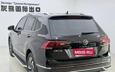 Volkswagen Tiguan II, 2023 год, 2 433 000 рублей, 4 фотография