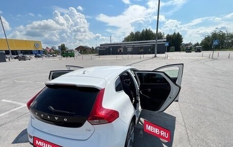 Volvo V40 II рестайлинг, 2014 год, 1 250 000 рублей, 26 фотография