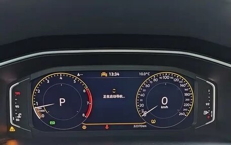 Volkswagen Tiguan II, 2023 год, 2 517 000 рублей, 12 фотография