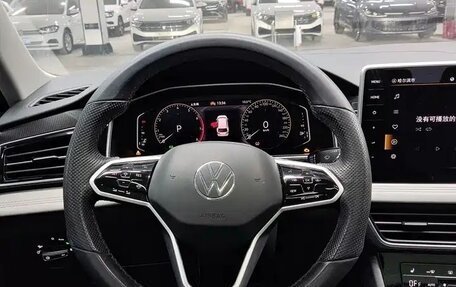 Volkswagen Tiguan II, 2023 год, 2 517 000 рублей, 10 фотография