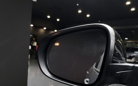 Chevrolet Trax, 2023 год, 1 683 000 рублей, 26 фотография