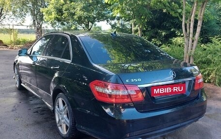 Mercedes-Benz E-Класс, 2011 год, 1 650 000 рублей, 8 фотография