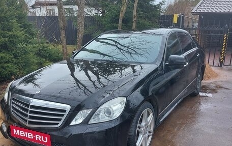 Mercedes-Benz E-Класс, 2011 год, 1 650 000 рублей, 15 фотография