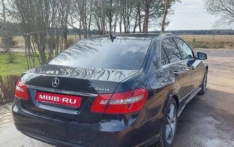 Mercedes-Benz E-Класс, 2011 год, 1 650 000 рублей, 12 фотография