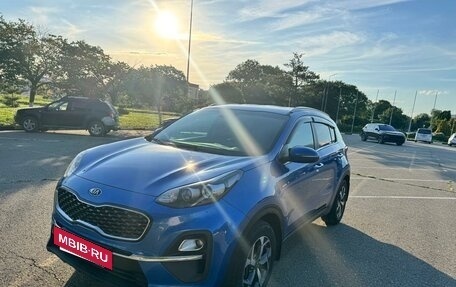 KIA Sportage IV рестайлинг, 2020 год, 2 200 000 рублей, 2 фотография