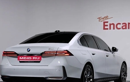 BMW 5 серия, 2025 год, 2 фотография