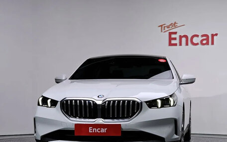 BMW 5 серия, 2025 год, 3 фотография