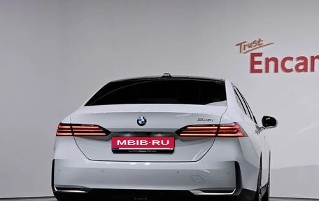 BMW 5 серия, 2025 год, 4 фотография