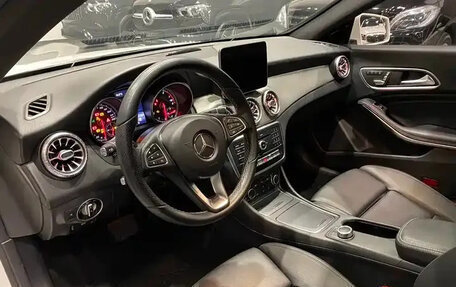 Mercedes-Benz CLA, 2018 год, 1 450 010 рублей, 8 фотография