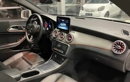 Mercedes-Benz CLA, 2018 год, 1 450 010 рублей, 11 фотография