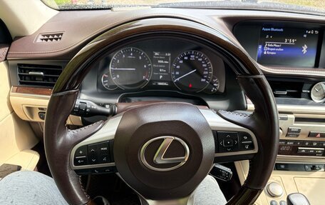 Lexus ES VII, 2015 год, 2 370 000 рублей, 24 фотография