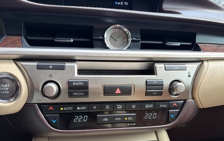 Lexus ES VII, 2015 год, 2 370 000 рублей, 27 фотография