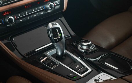 BMW 5 серия, 2015 год, 1 960 000 рублей, 15 фотография