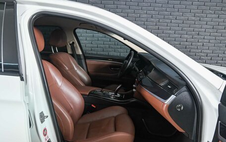 BMW 5 серия, 2015 год, 1 960 000 рублей, 13 фотография