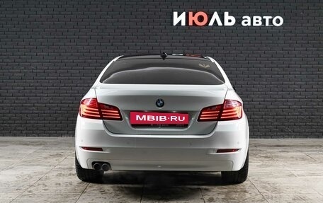 BMW 5 серия, 2015 год, 1 960 000 рублей, 6 фотография