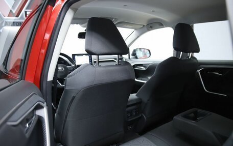 Toyota RAV4, 2021 год, 3 390 000 рублей, 11 фотография