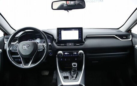 Toyota RAV4, 2021 год, 3 390 000 рублей, 12 фотография