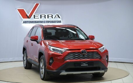 Toyota RAV4, 2021 год, 3 390 000 рублей, 3 фотография
