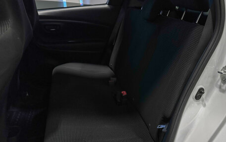 Toyota Vitz, 2017 год, 1 087 000 рублей, 14 фотография