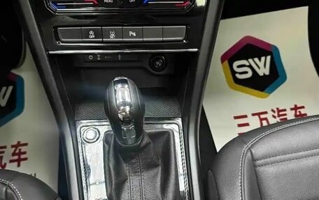 Volkswagen Touran III, 2021 год, 2 358 000 рублей, 13 фотография
